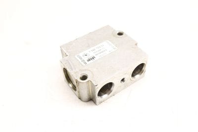 Transmission Oil Cooler Line Block 17227592723