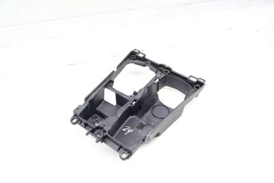 TRANSMISSION SHIFTER MOUNT / BRACKET 9164483