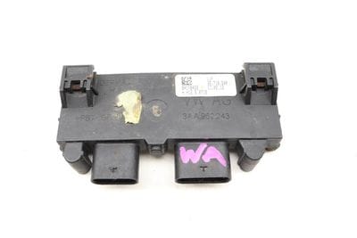 Trunk Control Module 3AA962243