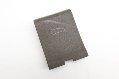 TRUNK HATCH EMERGENCY RELEASE COVER / CAP 8R0867747