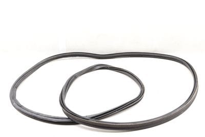Trunk Hatch Seal / Weather Stripping 51767385847