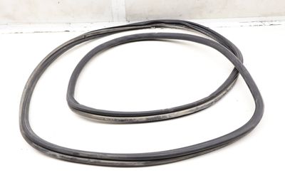 TRUNK HATCH SEAL / WEATHER STRIPPING 7L5845521
