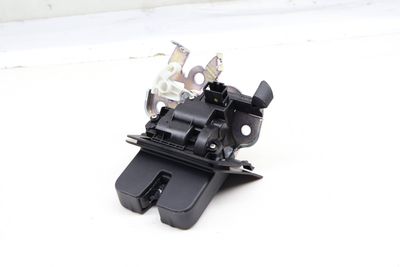 TRUNK LATCH / LOCK 8R0827505A