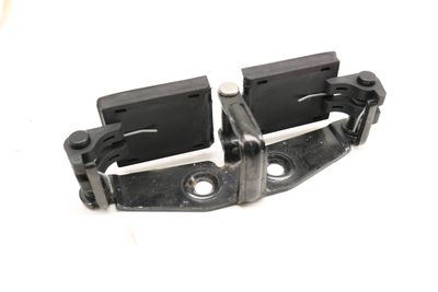 TRUNK LATCH STRIKER PLATE 3D5827517B