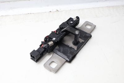 TRUNK LATCH STRIKER PLATE 80A827507