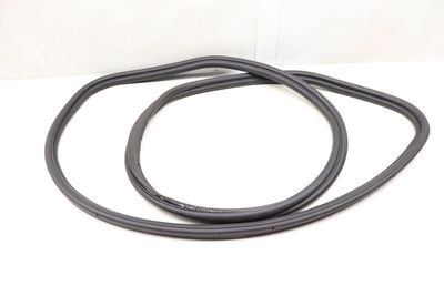 TRUNK LID SEAL / WEATHER STRIPPING 7228502