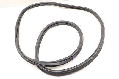 TRUNK LID SEAL / WEATHER STRIPPING 7304538