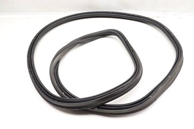 TRUNK LID SEAL / WEATHER STRIPPING 7437672