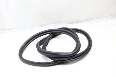 TRUNK LID SEAL / WEATHER STRIPPING