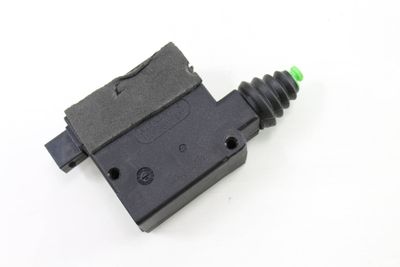 TRUNK LOCK ACTUATOR / MOTOR 4A5962115