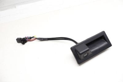 Trunk Release Handle w/ Backup Camera 3CN827566
