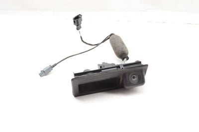TRUNK RELEASE HANDLE w/ BACKUP CAMERA 5N0827566M