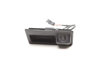 TRUNK RELEASE HANDLE w/ BACKUP CAMERA 8V3827566