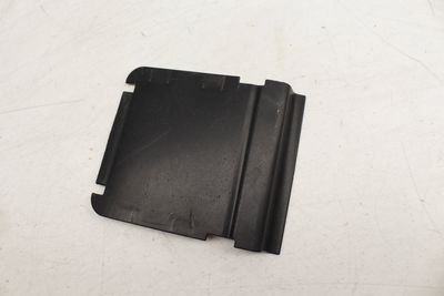 UNDERBODY SHIELD / COVER 7L8825271