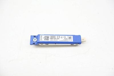 Upper Antenna Booster 4M8035225