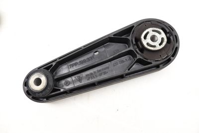 UPPER ENGINE MOUNT / BRACKET