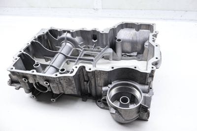 Upper Engine Oil Pan / Sump 11138643439