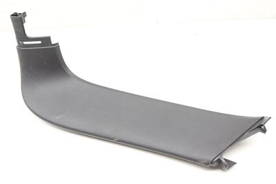 UPPER HATCH / TRUNK TRIM PANEL 7P5867588A