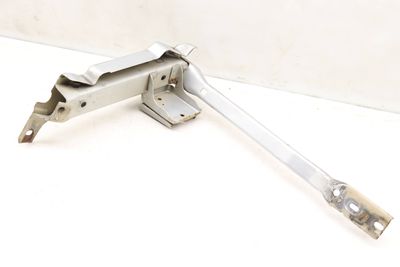 UPPER HEADLIGHT MOUNT BRACKET 7D0806070