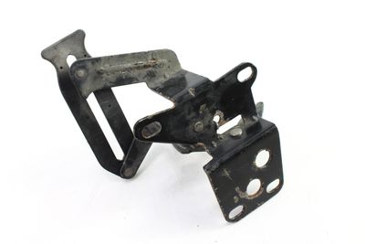 UPPER HOOD LATCH 4D0823485C