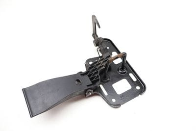 Upper Hood Latch / Lever 8T0823480