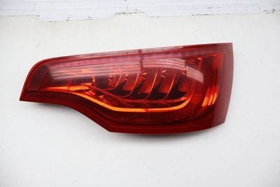 Upper LED Tail Light / Lamp 4L0945094G