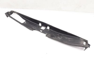 UPPER RADIATOR AIR GUIDE / DUCT (CENTER) 4H0121333D