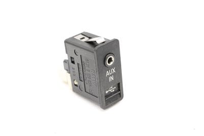 USB / AUX-IN SOCKET 9129651