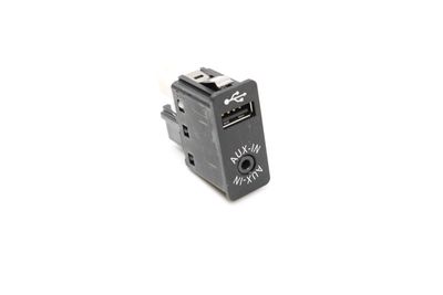 USB / AUX-IN SOCKET 9237654