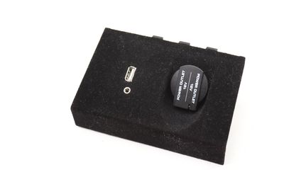 USB / POWER OUTLET / TRIM