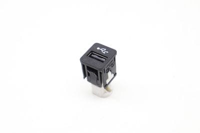 USB Socket / Port 84109229294