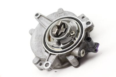 VACUUM PUMP 06M145100L
