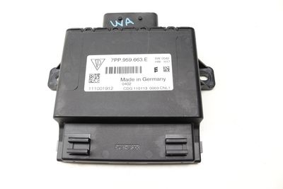 VOLTAGE STABILIZER CONTROL MODULE 7PP959663E