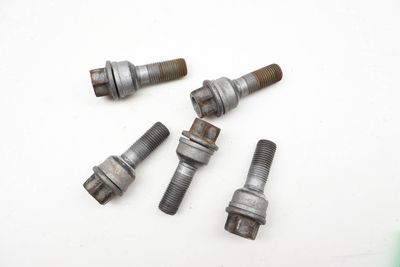 Wheel Bolt / Lug Nut Set (5) WHT001964A