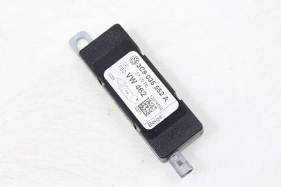 WINDOW ANTENNA BOOSTER 3C9035552A