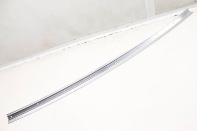 WINDSHIELD MOUNT BRACKET / TRIM 7429627