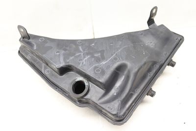 WINDSHIELD WASHER RESERVOIR / TANK / BOTTLE