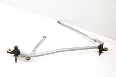 WINDSHIELD WIPER BRACKET / TRANSMISSION 8J1955023D