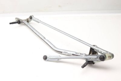 WINDSHIELD WIPER TRANSMISSION / BRACKET 8Y1955023B