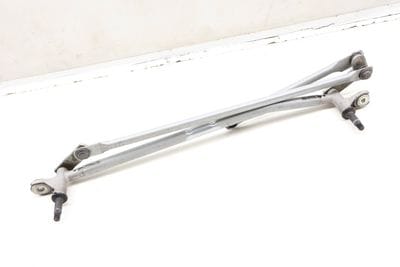 WINDSHIELD WIPER TRANSMISSION / BRACKET