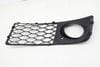 Bumper Fog Light Grille / Cover 8E0807682E — photo 3